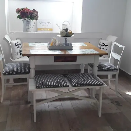 Eletteli Apartman