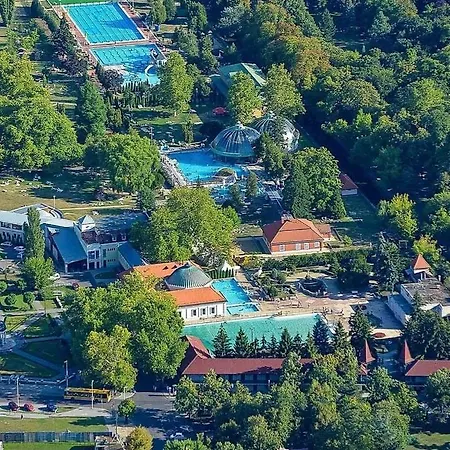 Eletteli Apartman Apartment