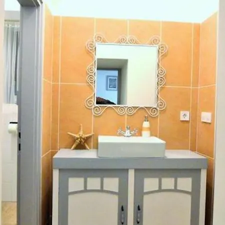 Apartment Eletteli Apartman